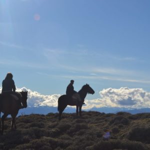 Cabalgatas, trekking y gastronomia con identidad en la  comunidad ancestral mapuche-tehuelche de Sierra Colorada