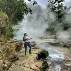 Río Hirviente de la Amazonía